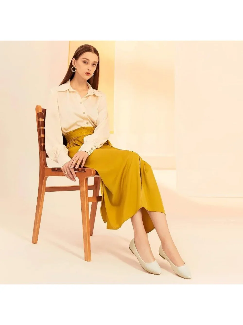 Women's Beige Leather Ballet Round Toe Comfortable Flats Slip On Dress Shoes